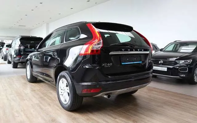 Volvo XC60 D3 150PK AUTOMAAT*MOMENTUM*VELE OPTIES*TOPWAGEN ! Image 5