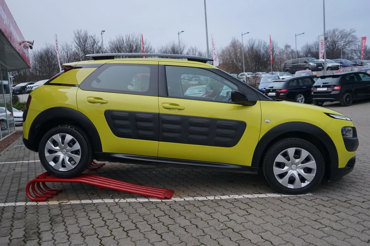 Citroen C4 Cactus 1.6 BlueHDI...  Image 3