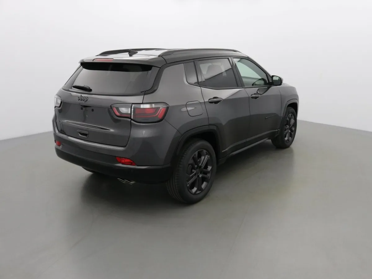 Jeep COMPASS TURBO T4 150 80TH ANNIVERSARY Image 2