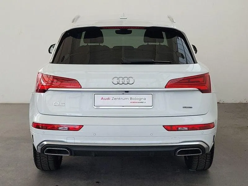 AUDI Q5 40 TDI 204CV qu. S tr. S line Image 5