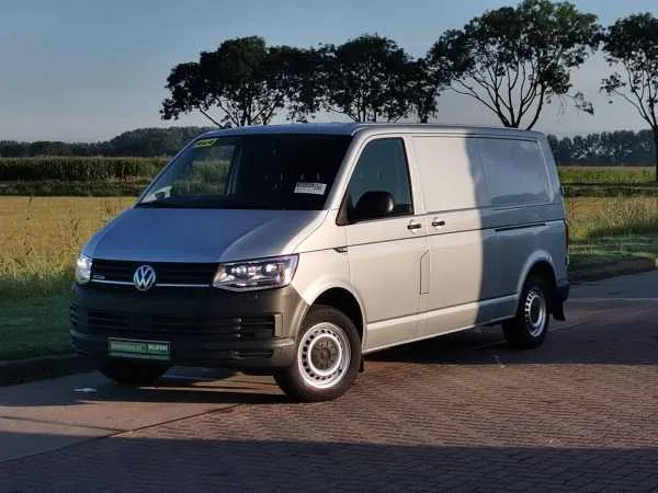 Volkswagen Transporter 2.0 TDI L2H1 4MOTION 150Pk! Image 2