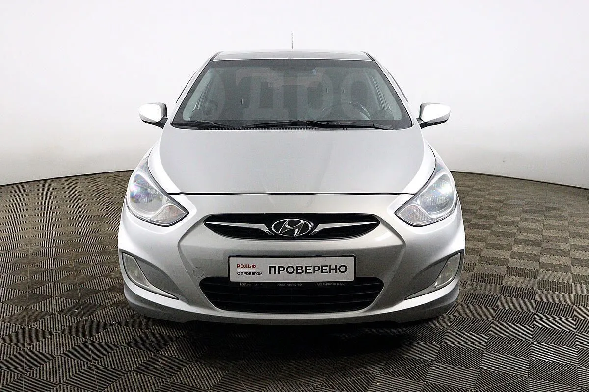 Hyundai Solaris Image 2