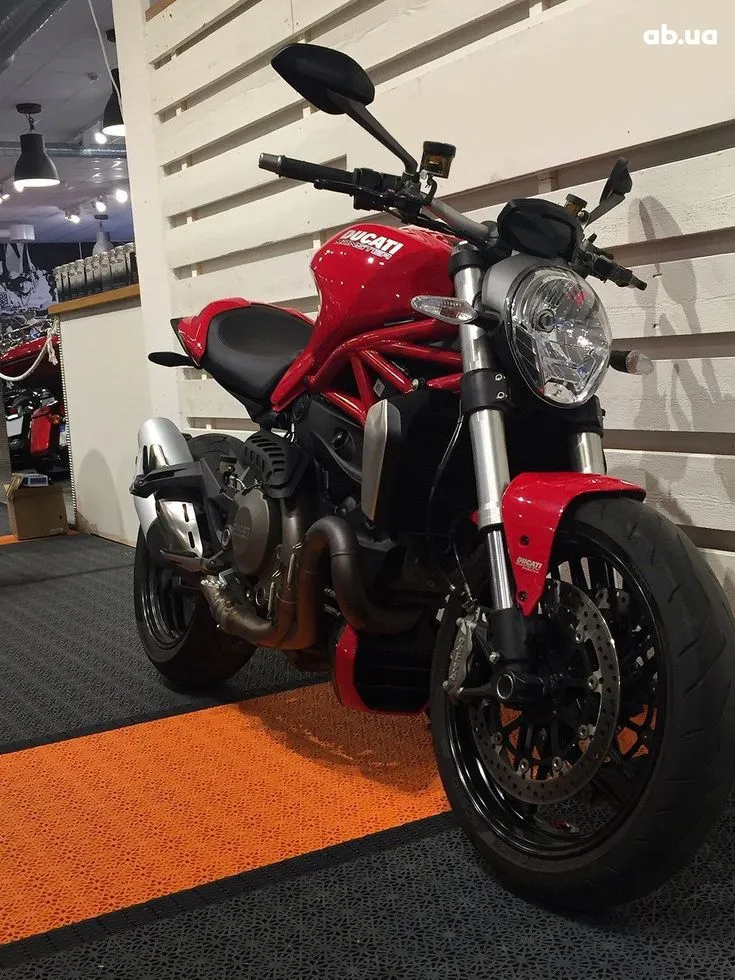 Ducati Monster Image 3