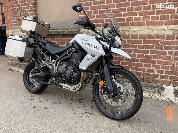 Triumph Tiger Image 1